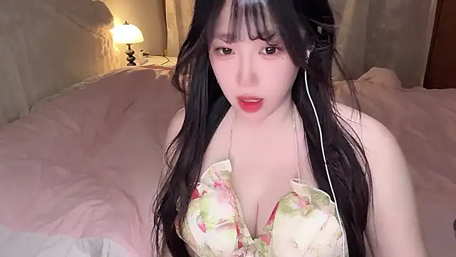 SweetButWildbaby online show from 24, 5, 2026