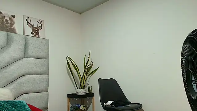 Snapshot of fernanda_not_swee chatting on 23, 4, 2026 fernanda not swee online show from 23, 4, 2026