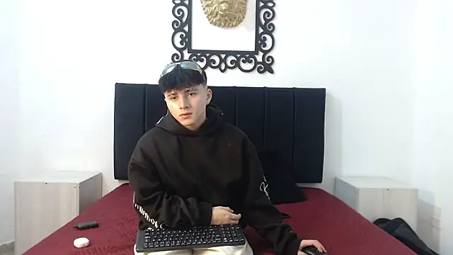 Snapshot of LunayDream chatting on 22, 5, 2026 LunayDream online show from 22, 5, 2026