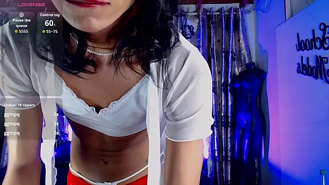 Snapshot of Hecate_doll chatting on 11, 6, 2026 Hecate doll online show from 11, 6, 2026