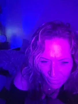 LillyXLust online show from 27, 5, 2026