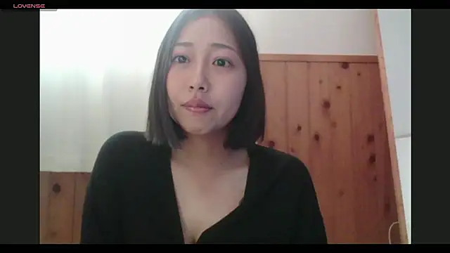Snapshot of aoi252525 chatting on 10, 5, 2026 aoi252525 online show from 10, 5, 2026