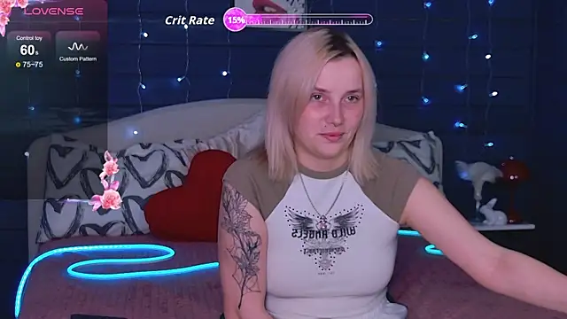 Snapshot of Crystal__Jull chatting on 9, 5, 2026 Crystal Jull online show from 9, 5, 2026