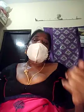 Snapshot of swetha10 chatting on 9, 7, 2026 swetha10 online show from 9, 7, 2026