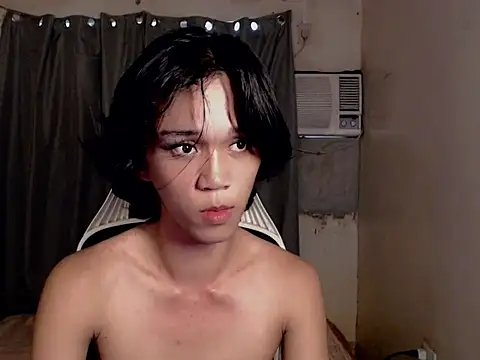 Snapshot of urnaughty_paul chatting on 27, 6, 2026 urnaughty paul online show from 27, 6, 2026