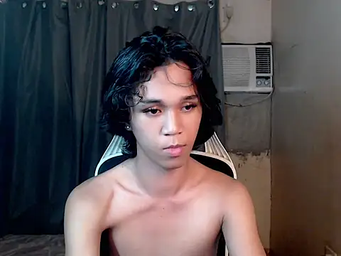 Snapshot of urnaughty_paul chatting on 1, 7, 2026 urnaughty paul online show from 1, 7, 2026