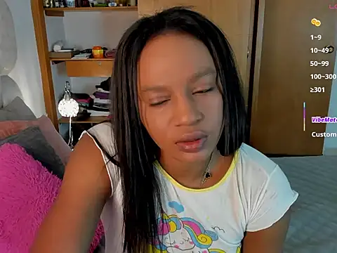 nia brown online show from 13, 5, 2026