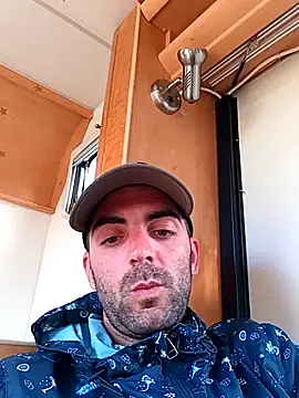 Snapshot of alieno_napoletano chatting on 27, 4, 2026 alieno napoletano online show from 27, 4, 2026