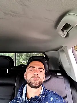Snapshot of alieno_napoletano chatting on 8, 5, 2026 alieno napoletano online show from 8, 5, 2026