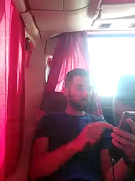 Snapshot of alieno_napoletano chatting on 18, 5, 2026 alieno napoletano online show from 18, 5, 2026