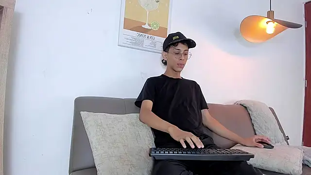 Snapshot of dax_blaze chatting on 24, 4, 2026 dax blaze online show from 24, 4, 2026