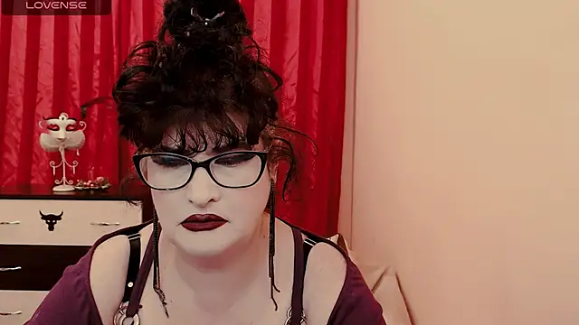 Snapshot of QuuenOfSin chatting on 23, 6, 2026 QuuenOfSin online show from 23, 6, 2026