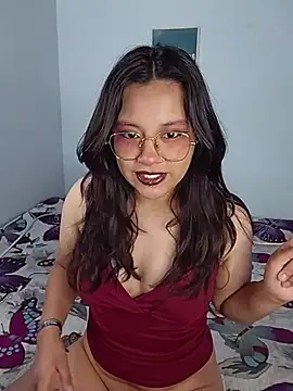 Snapshot of _Juno chatting on 4, 7, 2026 Juno online show from 4, 7, 2026