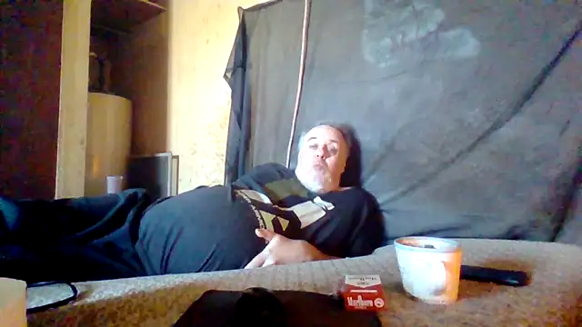 Snapshot of Nightshade1195 chatting on 10, 5, 2026 Nightshade1195 online show from 10, 5, 2026