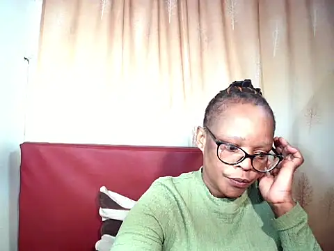 Snapshot of Ebony_Bloom69 chatting on 8, 7, 2026 Ebony Bloom69 online show from 8, 7, 2026