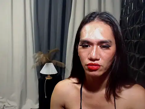 Snapshot of Queen_Haliyah chatting on 15, 5, 2026 Queen Haliyah online show from 15, 5, 2026