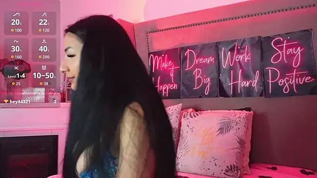 CataleyaStarr online show from 12, 6, 2026