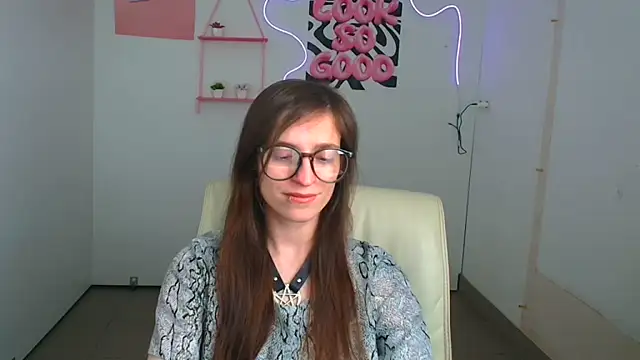 Luna Tantra online show from 19, 6, 2026