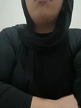 Snapshot of Laavinia chatting on 12, 5, 2026 Laavinia online show from 12, 5, 2026