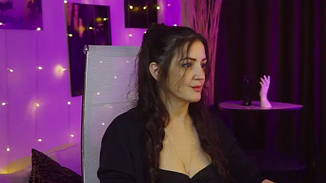 Snapshot of AureliaVane chatting on 25, 6, 2026 AureliaVane online show from 25, 6, 2026
