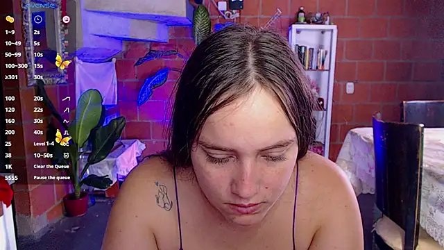 Snapshot of Valerymoon19 chatting on 18, 6, 2026 Valerymoon19 online show from 18, 6, 2026