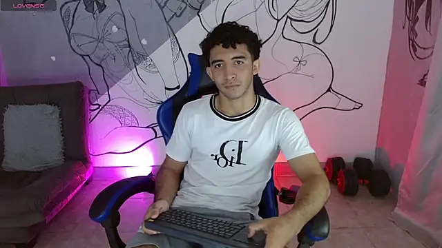 caius bigcock1 online show from 23, 5, 2026