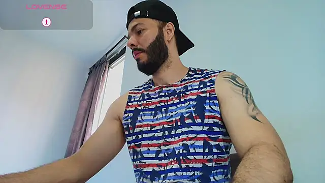 Snapshot of tommel_bailey chatting on 17, 5, 2026 tommel bailey online show from 17, 5, 2026