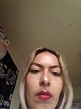 Snapshot of evafuckasd chatting on 6, 5, 2026 evafuckasd online show from 6, 5, 2026