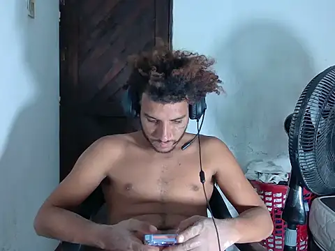 Snapshot of maicktentacionxxx chatting on 18, 6, 2026 maicktentacionxxx online show from 18, 6, 2026