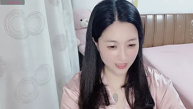 Snapshot of D-Misslu chatting on 10, 6, 2026 D-Misslu online show from 10, 6, 2026