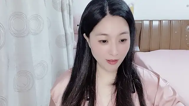 Snapshot of D-Misslu chatting on 15, 6, 2026 D-Misslu online show from 15, 6, 2026