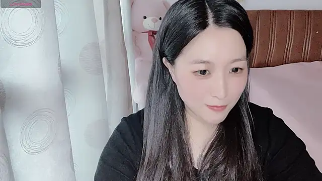 Snapshot of D-Misslu chatting on 24, 6, 2026 D-Misslu online show from 24, 6, 2026