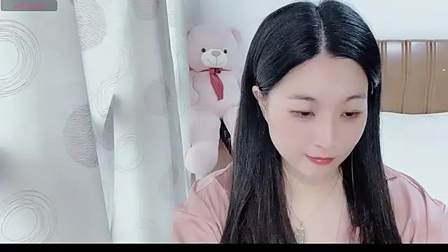 Snapshot of D-Misslu chatting on 28, 6, 2026 D-Misslu online show from 28, 6, 2026