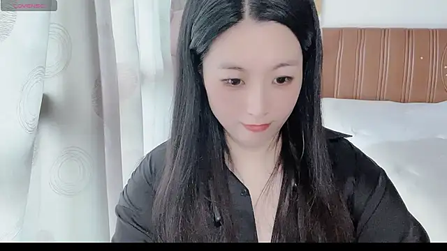Snapshot of D-Misslu chatting on 8, 7, 2026 D-Misslu online show from 8, 7, 2026