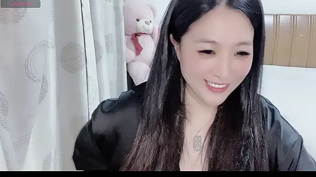 Snapshot of D-Misslu chatting on 10, 7, 2026 D-Misslu online show from 10, 7, 2026