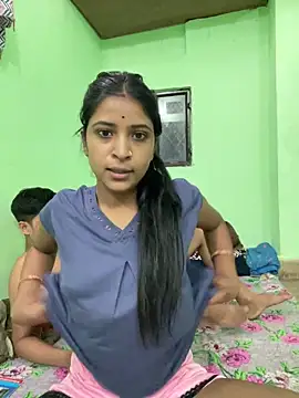 Snapshot of hot-couple-0 chatting on 28, 5, 2026 hot-couple-0 online show from 28, 5, 2026