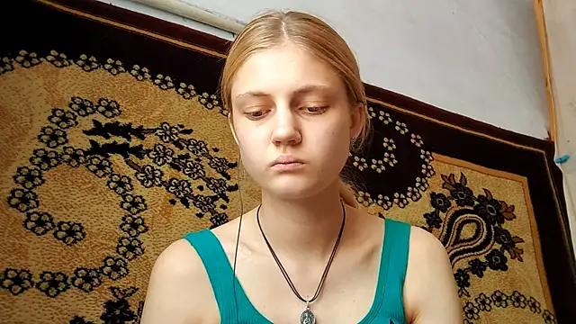 Snapshot of LunaLaday chatting on 16, 7, 2026 LunaLaday online show from 16, 7, 2026