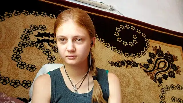 Snapshot of LunaLaday chatting on 6, 8, 2026 LunaLaday online show from 6, 8, 2026