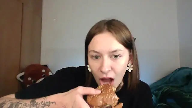JuicyErika online show from 3, 5, 2026