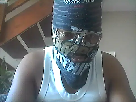 Snapshot of LunjeSA chatting on 15, 7, 2026 LunjeSA online show from 15, 7, 2026