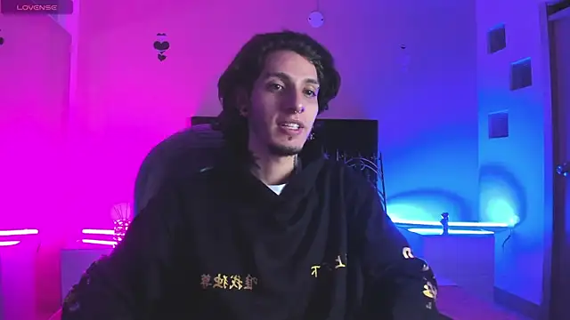 Vergil Noir  online show from 22, 4, 2026