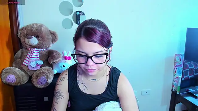 Snapshot of angelina_77 chatting on 6, 5, 2026 angelina 77 online show from 6, 5, 2026
