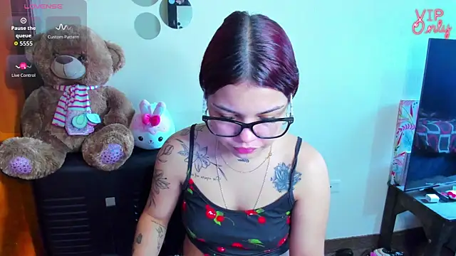 Snapshot of angelina_77 chatting on 12, 5, 2026 angelina 77 online show from 12, 5, 2026