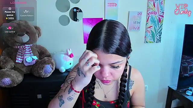 Snapshot of angelina_77 chatting on 12, 6, 2026 angelina 77 online show from 12, 6, 2026