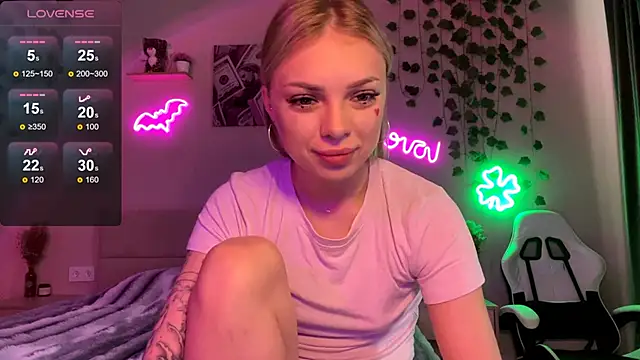 Snapshot of CandyRass chatting on 30, 5, 2026 CandyRass online show from 30, 5, 2026