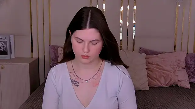 IvySimmons online show from 10, 5, 2026