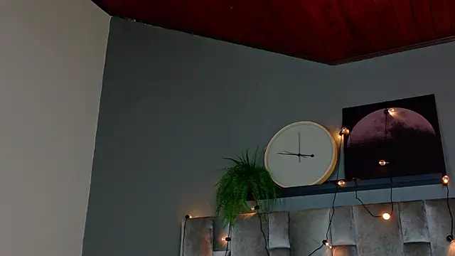 Snapshot of LiaaMoretti__ chatting on 19, 5, 2026 LiaaMoretti online show from 19, 5, 2026