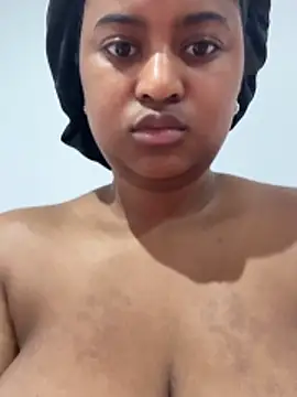 sweet baddie00 online show from 22, 4, 2026