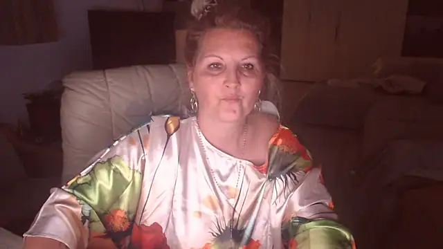 Divineblond online show from 19, 9, 2025