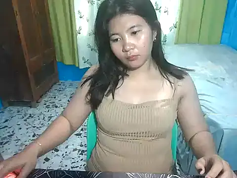 Snapshot of cutepinay_ethel chatting on 3, 8, 2026 cutepinay ethel online show from 3, 8, 2026